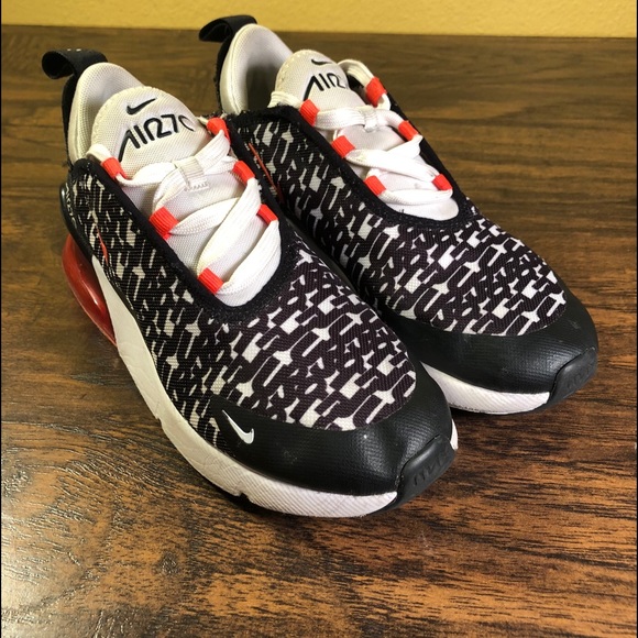 nike youth shoes size 2.5